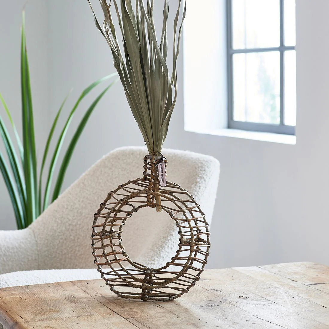 Rustic Rattan Round Decoration Vase M - Image 3